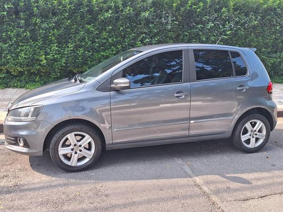 VOLKSWAGEN FOX 1.6 MSI HIGHLINE 16V FLEX 4P MANUAL